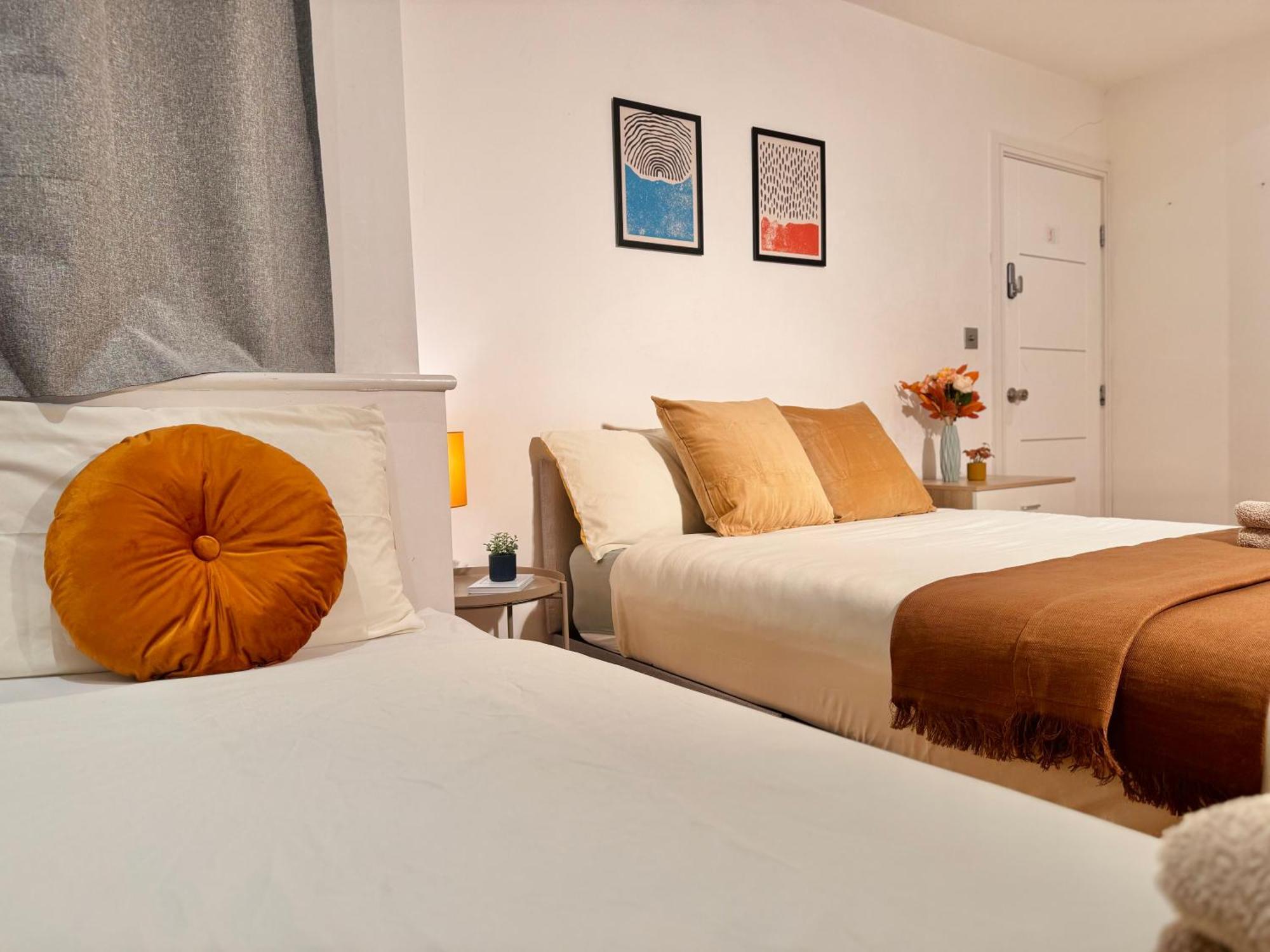 En-Suites With Free Parking 30Min To Central 伦敦 外观 照片