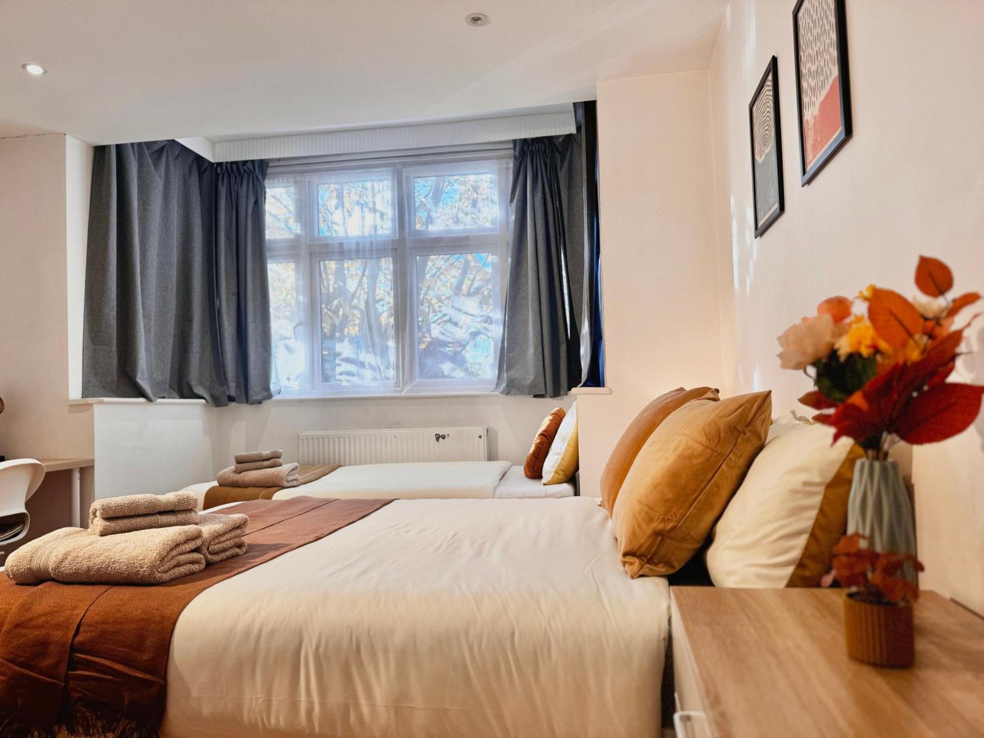 En-Suites With Free Parking 30Min To Central 伦敦 外观 照片