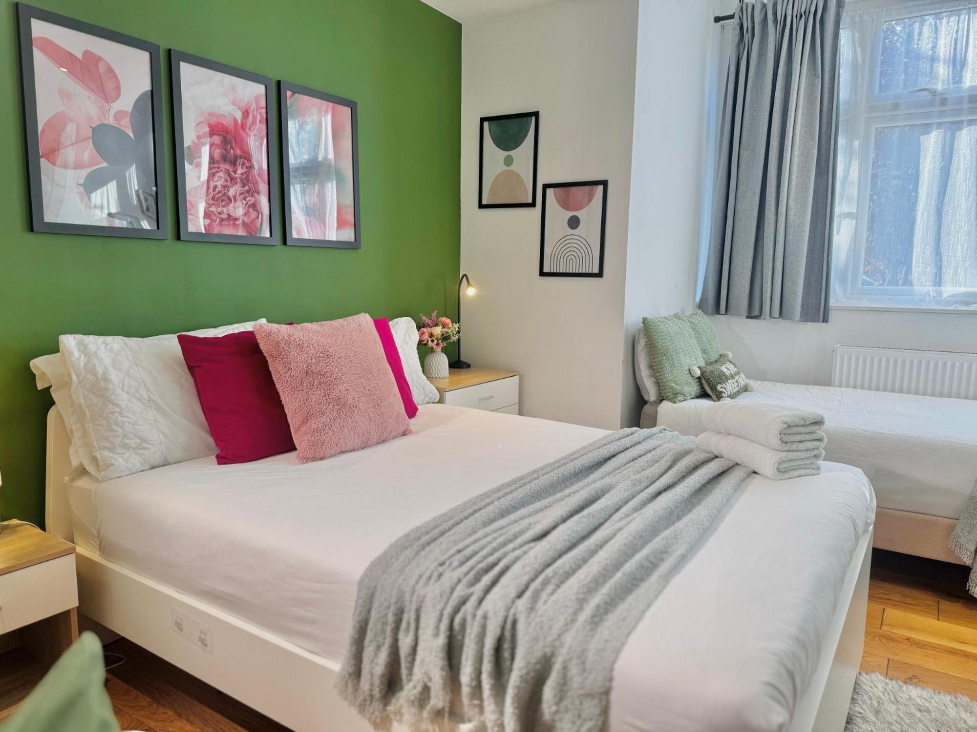 En-Suites With Free Parking 30Min To Central 伦敦 外观 照片