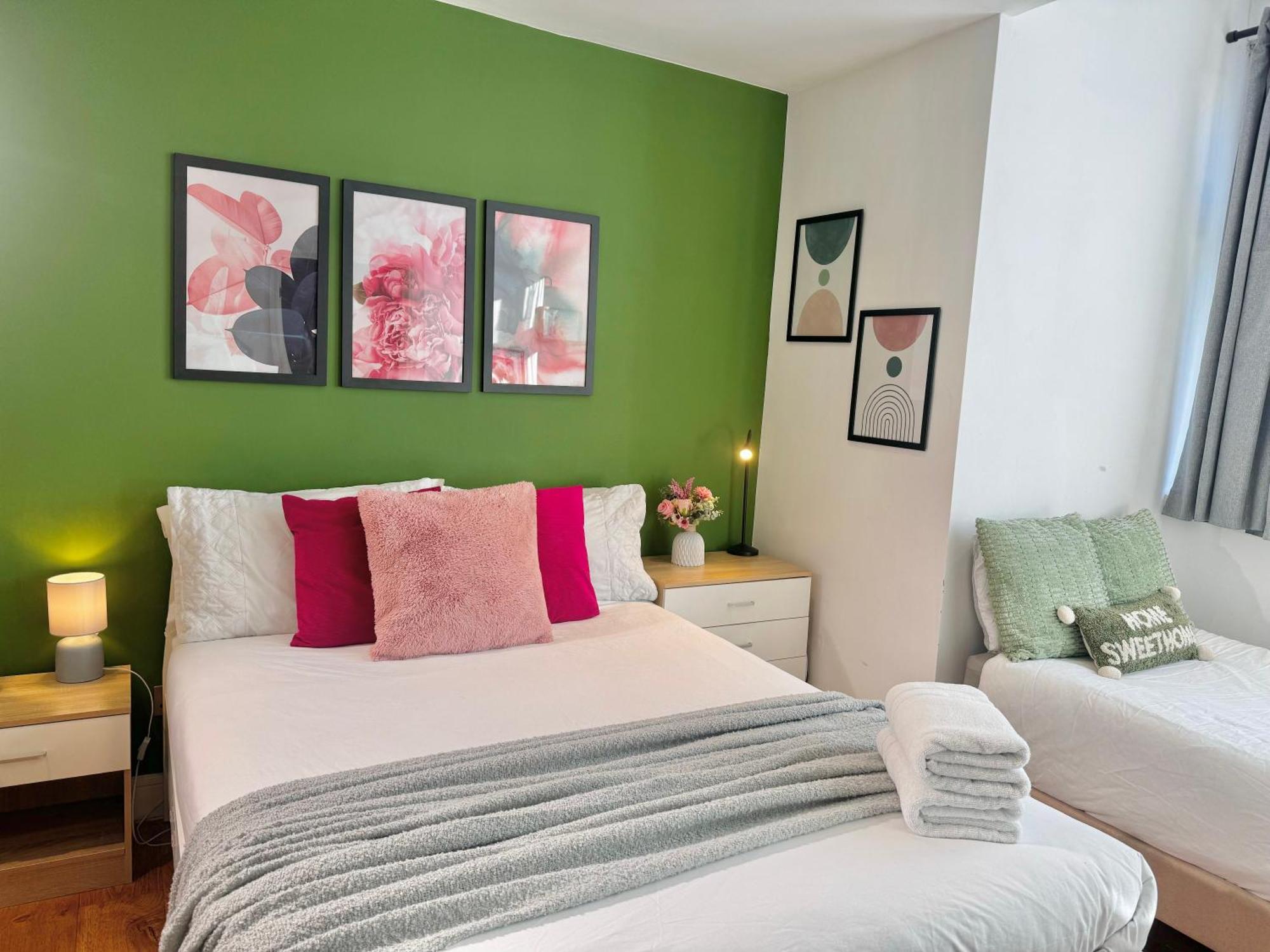 En-Suites With Free Parking 30Min To Central 伦敦 外观 照片