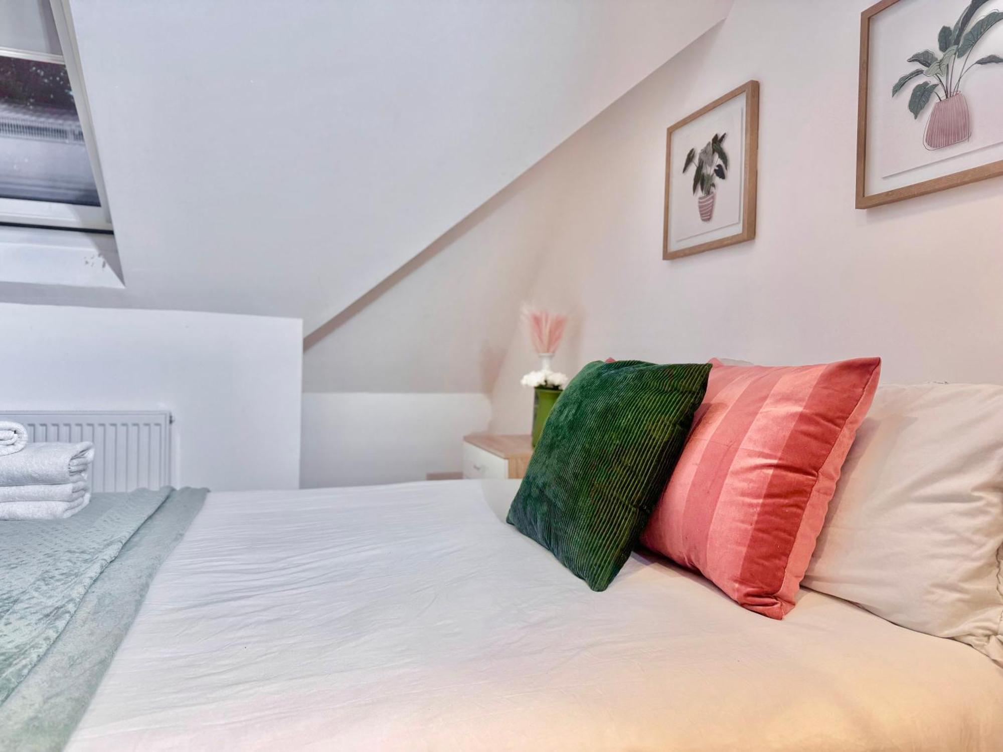 En-Suites With Free Parking 30Min To Central 伦敦 外观 照片