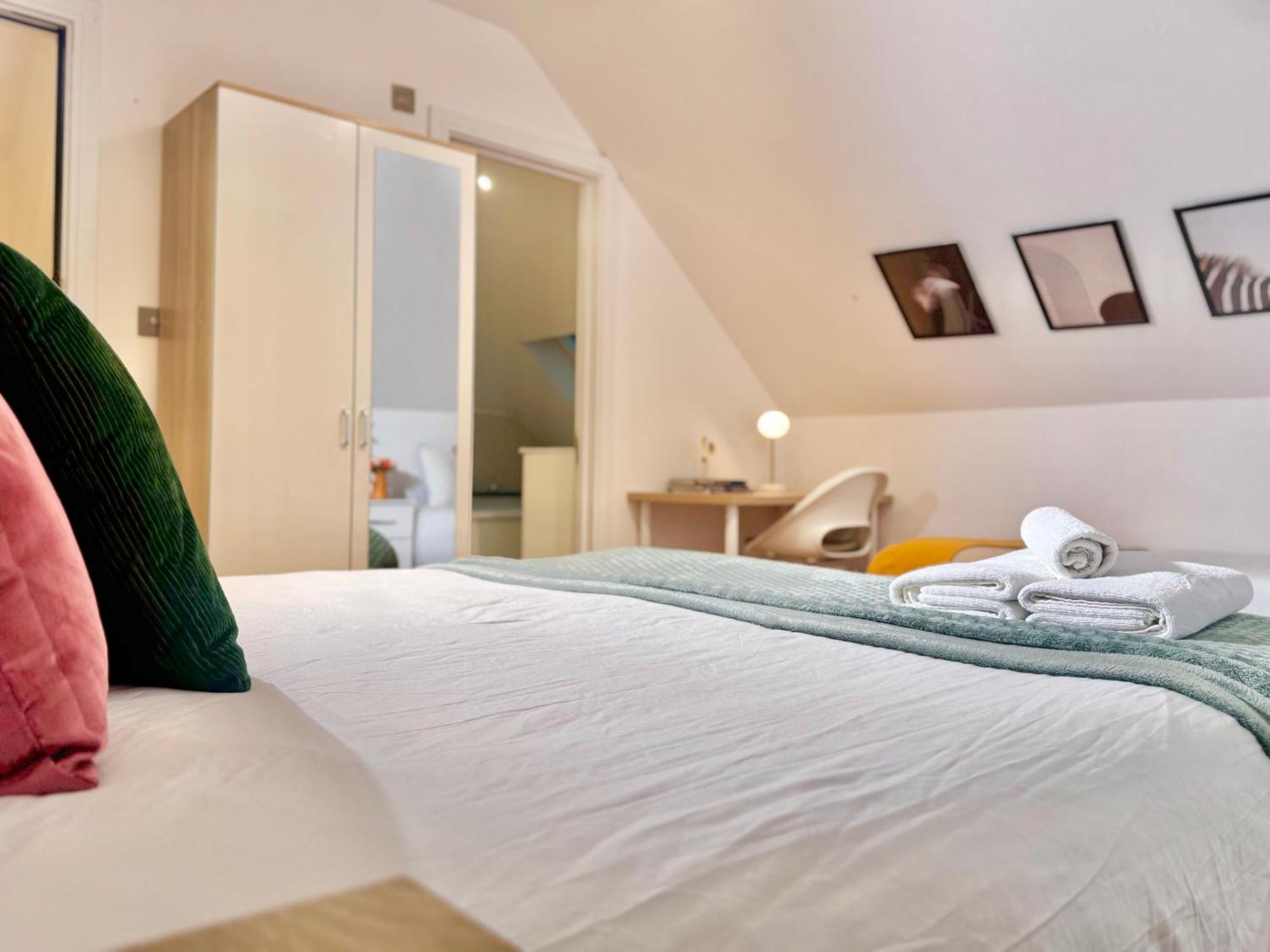 En-Suites With Free Parking 30Min To Central 伦敦 外观 照片