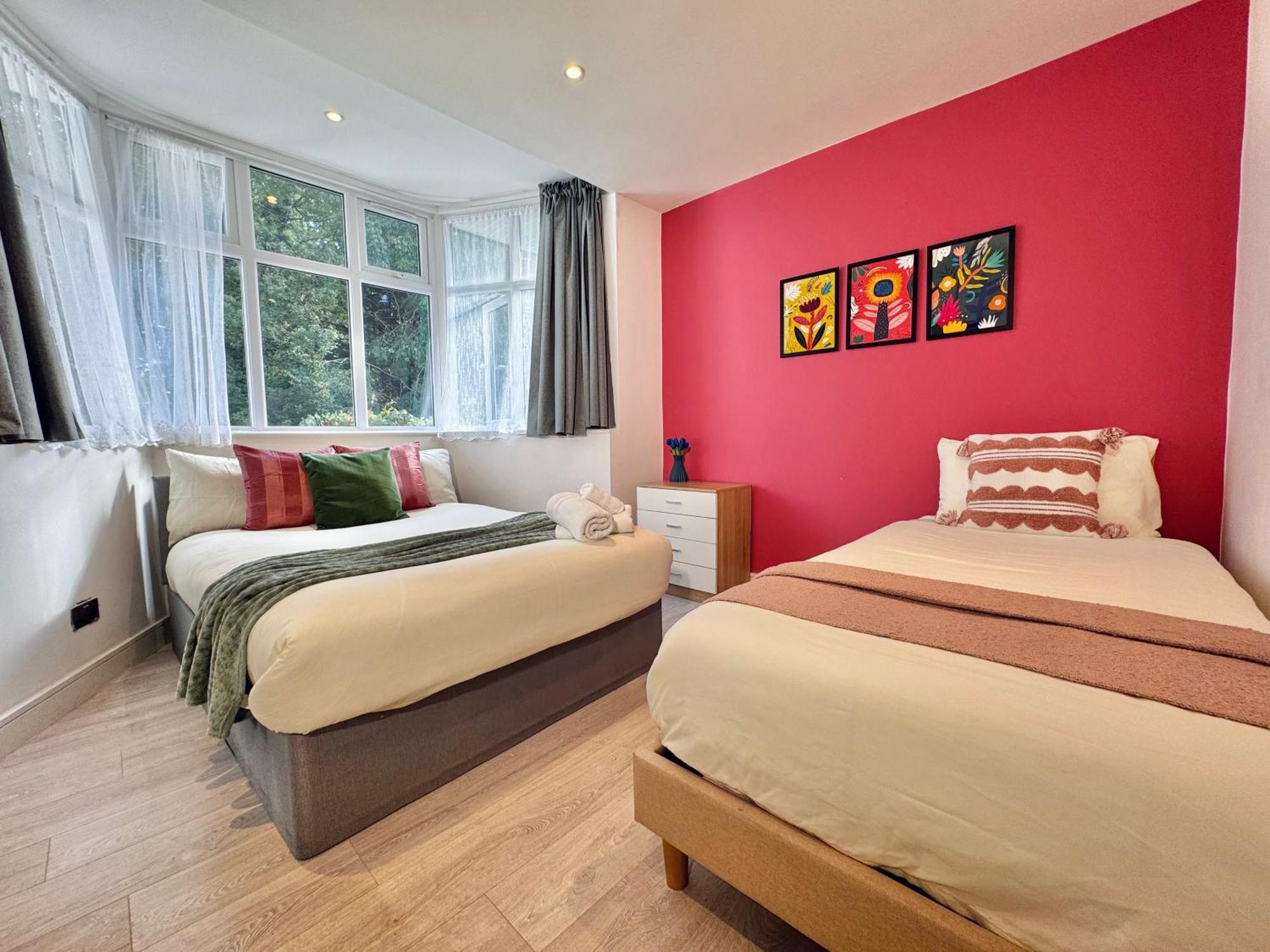 En-Suites With Free Parking 30Min To Central 伦敦 外观 照片